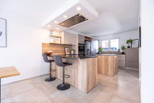 Küche - 5 Zimmer Doppelhaushälfte in Vöhringen