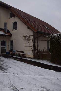 Hausansicht - 4 Zimmer Einfamilienhaus zum Kaufen in Großhabersdorf