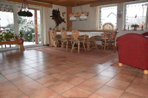 Wohn-Essbereich - Einfamilienhaus mit 174,00 m&sup2; in Großhabersdorf zum Kaufen