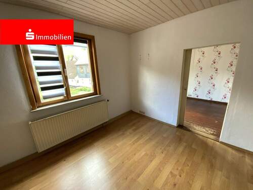 Zimmerbeispiel - Vermieten oder selbst nutzen! - 65.000,00&nbsp;EUR Kaufpreis, ca.&nbsp; 70,00&nbsp;m&sup2;&nbsp;Wohnfl&auml;che