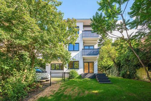 Haus - 2 Zimmer Etagenwohnung in Berlin