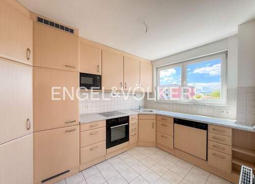 Küche mit Einbauküche - 