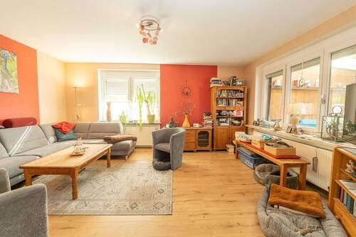 Wohnzimmer - 4 Zimmer Einfamilienhaus in Bremervörde