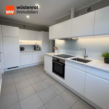 überdachte Terrasse - 8 Zimmer Bungalow zum Kaufen in Dittelbrunn