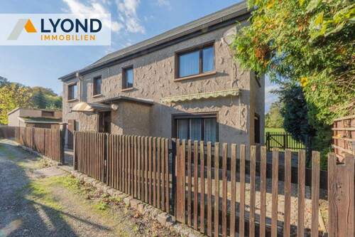 Haus vorn - 4 Zimmer Einfamilienhaus in Altenburg / Poschwitz