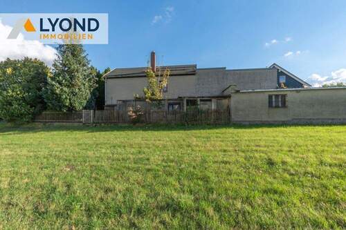 Haus & Garage hinten - 