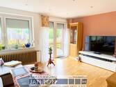 Wohnzimmer - 4 Zimmer Einfamilienhaus zum Kaufen in Neumühle/Elster