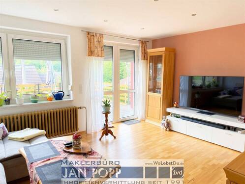 Wohnzimmer - 4 Zimmer Einfamilienhaus zum Kaufen in Neumühle/Elster