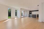 Wohn- Essbereich - 4 Zimmer Reihenendhaus in Liederbach am Taunus