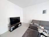 Wohnzimmer EG - 1 Zimmer Mehrfamilienhaus, Wohnhaus zum Kaufen in Stuttgart / Obertürkheim