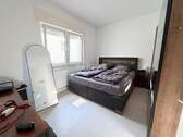 Schlafzimmer EG - 