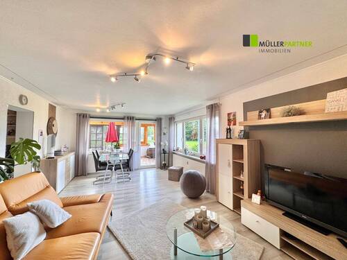 Wohn- und Esszimmer EG - 