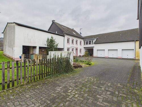 Bild 1 - Ehemaliges Bauernhaus mit Scheune & vielseitigem Ausbaupotenzial