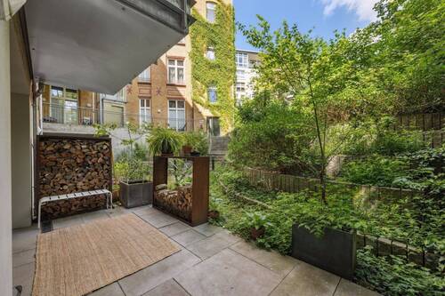 Terrasse mit Blick ins Grüne - 