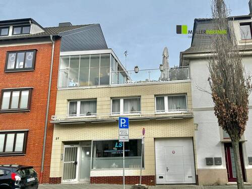 Frontansicht - 4 Zimmer Mehrfamilienhaus, Wohnhaus zum Kaufen in Eschweiler