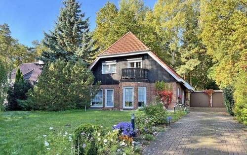 Ansicht - Ein sehr gepflegtes Landhaus am Wald und nur 40 Minuten bis Berlin