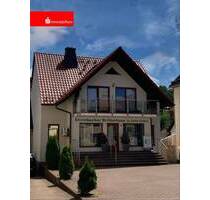 ....modernes Wohn- und Geschäftshaus mit vielseitigen Nutzungsmöglichkeiten ! - Steinbach-Hallenberg