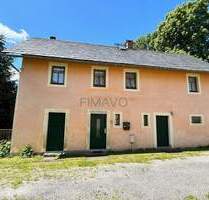 Charmantes Zweifamilienhaus mit Ausbaupotenzial und großem Garten in Neustadt in Sachsen