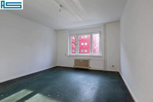 geräumiges Wohnzimmer - 