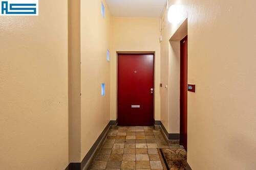 Blick zur Wohnungseingangstür - 