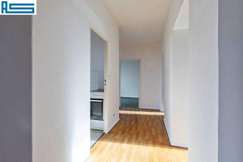 Blick den Flur entlang - 