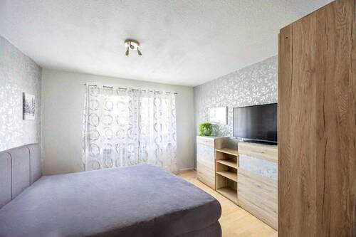 Schlafzimmer - 2 Zimmer Etagenwohnung zum Kaufen in Ludwigsburg