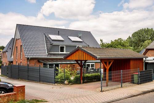 Außenbereich und Carport - 