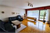 Wohnzimmer - 7 Zimmer Einfamilienhaus in Dombühl