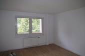 Schlafzimmer_Bild1.JPG - Etagenwohnung mit 65,00 m² in Duisburg zum Kaufen