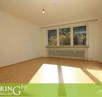 Lichtdurchflutete Endetagenwohnung mit Loggia im Grünen - Ahrensburg