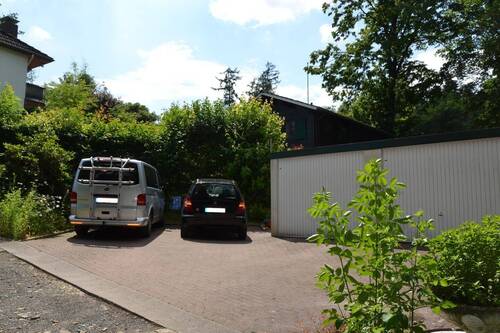 2 Garagen mit Werkstatt - 