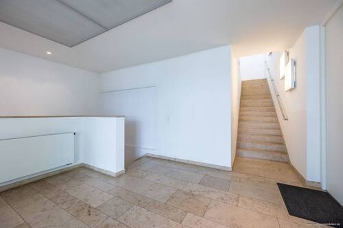 gepflegtes Treppenhaus - 