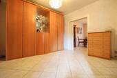 Eingangsbereich EG - 6 Zimmer Einfamilienhaus zum Kaufen in Frankfurt am Main