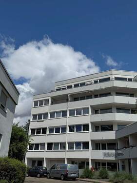 Hausansicht - 'litte big homes.' - Stilvoll Wohnen in Rödelheim - Möblierte Wohnung mit Flair