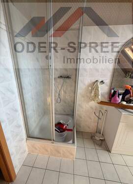 Bad Einliegerwohnung im Dachgeschoss - 