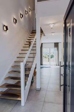 tolle gerade Treppe - 