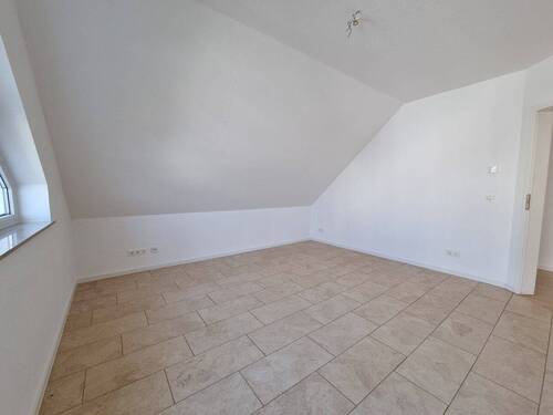 Balkonzimmer DG.jpg - 