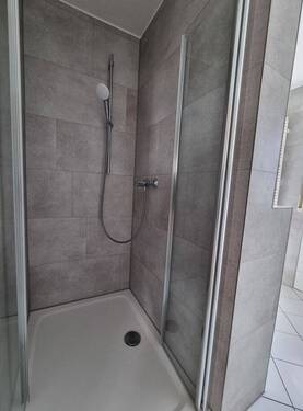Dusche.jpg - 