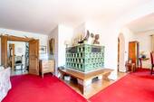 Salon mit Kachelofen - 