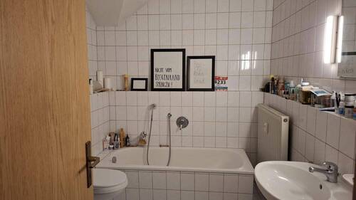 Bad - Etagenwohnung mit 120,00 m² in Deggendorf zum Kaufen