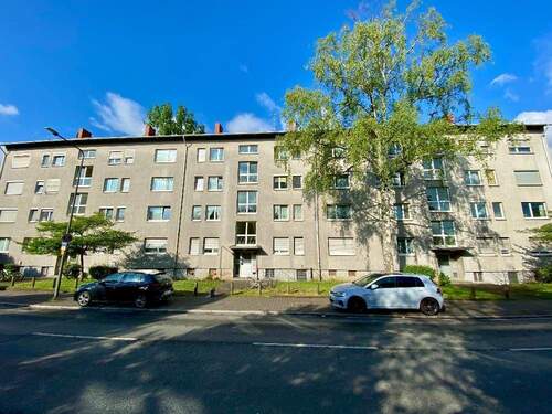 Gebäudevorderseite - 