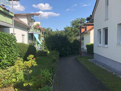 Zugang zum Haus .jpg - 2 Zimmer Etagenwohnung in Moritzburg