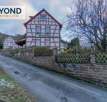 Wohnhaus mit Gaststätte und vielen Möglichkeiten - Uhlstädt-Kirchhasel / Weißbach