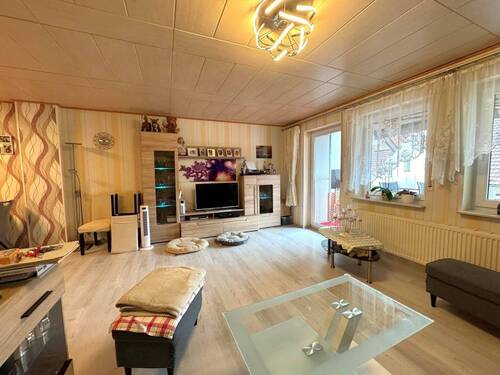 Wohnzimmer (2) - 4 Zimmer Reihenmittelhaus zum Kaufen in Schwäbisch Gmünd