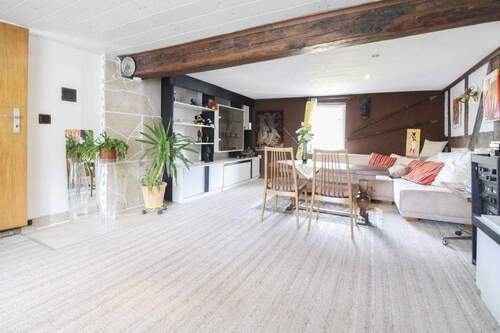 Wohnbereich OG - 4 Zimmer Einfamilienhaus in Solms