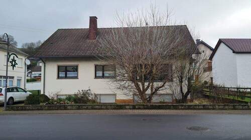 Bild 2 - 7 Zimmer Einfamilienhaus zum Kaufen in Mettendorf