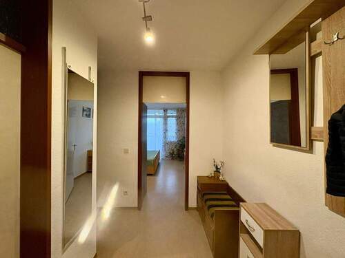 Eingangsbereich - 2 Zimmer Etagenwohnung zur Miete in Ludwigshafen am Rhein