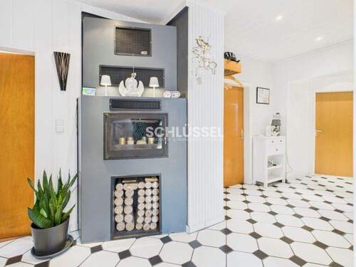 Flur im Erdgeschoss - Einfamilienhaus mit 190,30 m&sup2; in Papenburg zum Kaufen