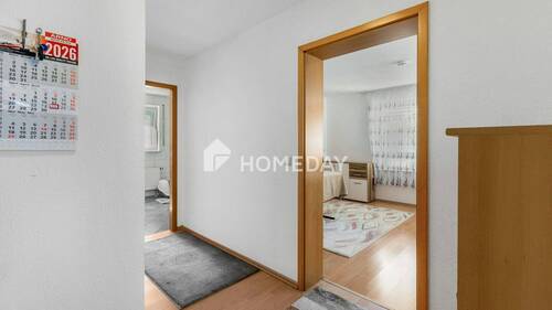 Flur 1 - Etagenwohnung mit 72,00 m&sup2; in Mögglingen zum Kaufen