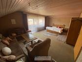 Wohn-(Kinder-)zimmer im DG - 